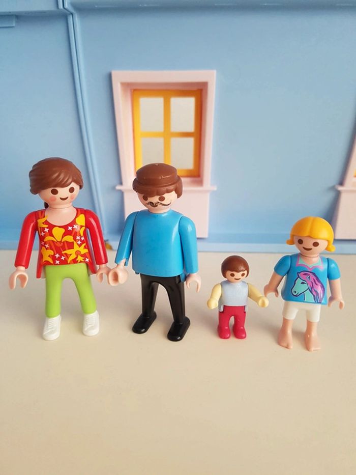 Maison et famille Playmobil - photo numéro 11