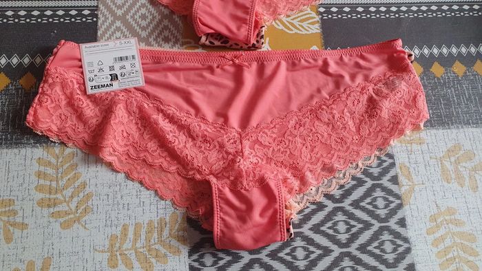 4 culottes avec dentelle taille XXL - photo numéro 5