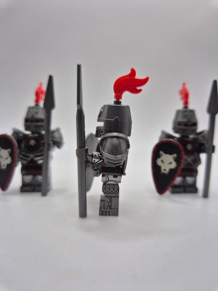 Figurines type lego 4 soldats chevaliers Du Loup - photo numéro 3