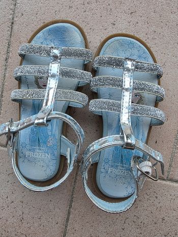 sandales reine des neiges 25