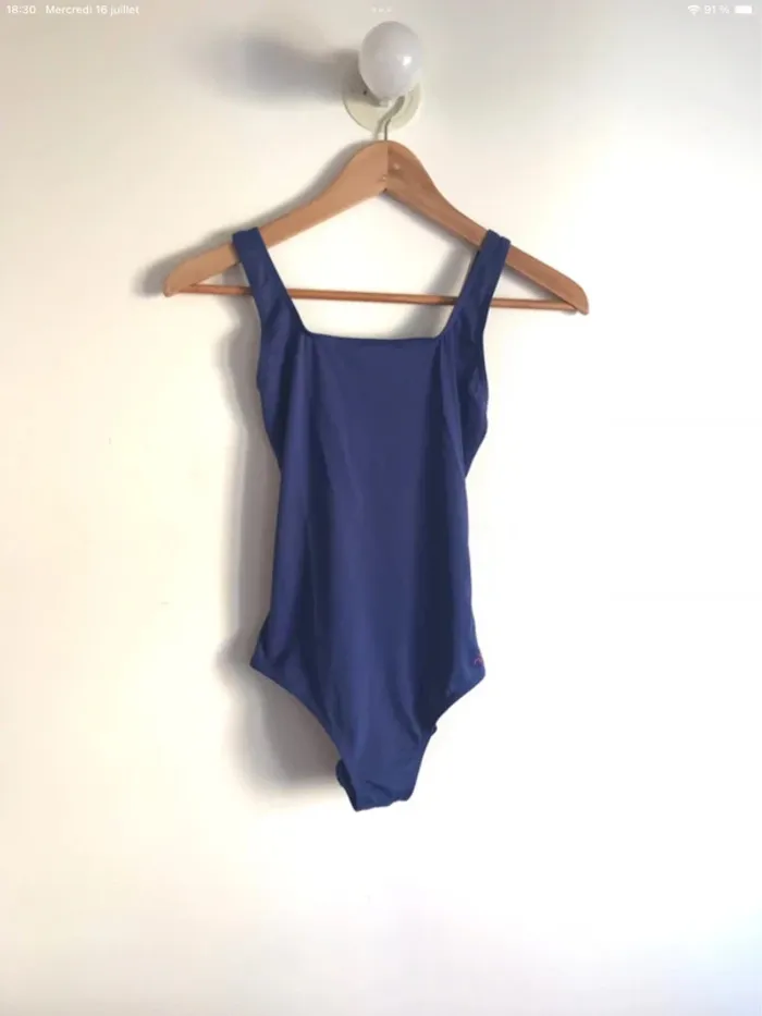 Maillot de bain bleu Nabaiji 1 pièce taille 34 neuf jamais porté