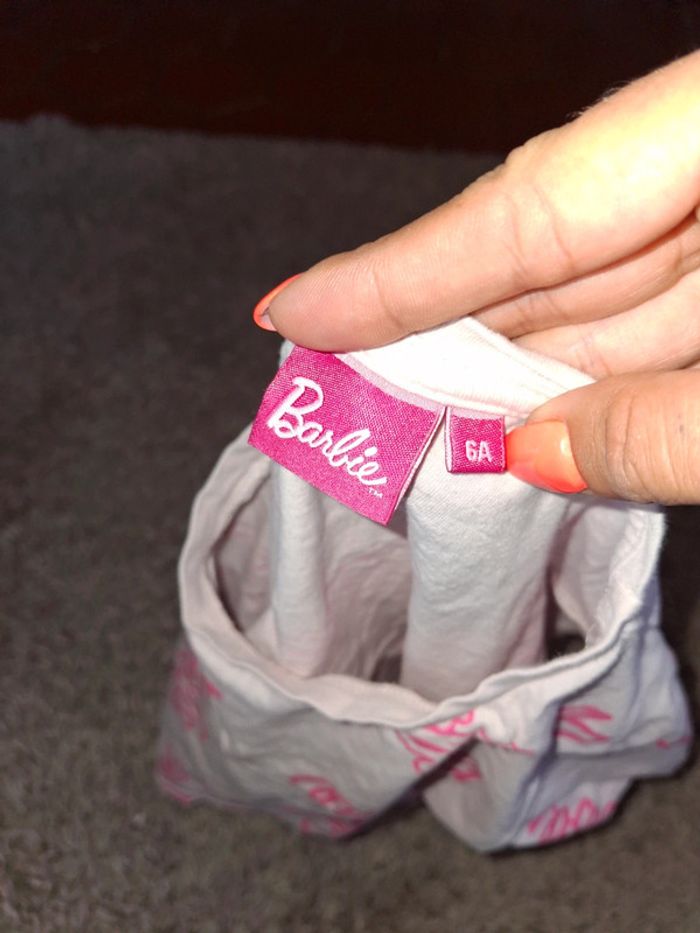 T shirt fille barbie taille 6 ans - photo numéro 4
