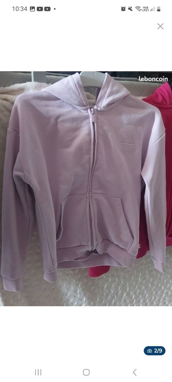 Lot se 4 sweats à capuche taille 8 ans - photo numéro 2