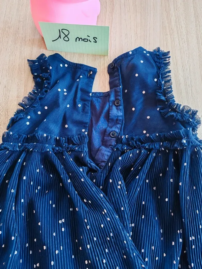 Robe bleu marine - photo numéro 3