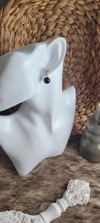 Boucles d'oreilles perles noires