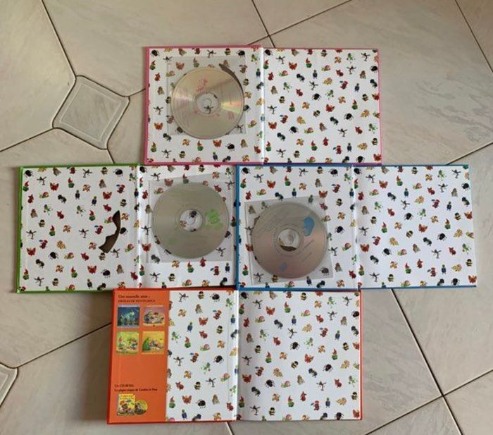 Lot de quatre livres “drôles de petites bêtes “ - photo numéro 3