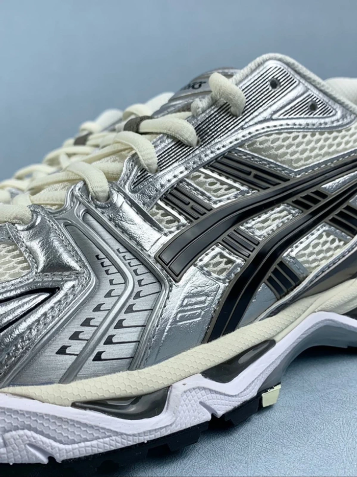 ASICS Gel-Kayano 14  Crème Noire  42 - photo numéro 6