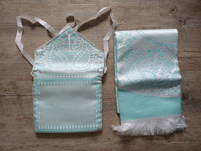 tapis de prière de voyage, avec sa pochette, neuf (idéal pour offrir) - photo numéro 4