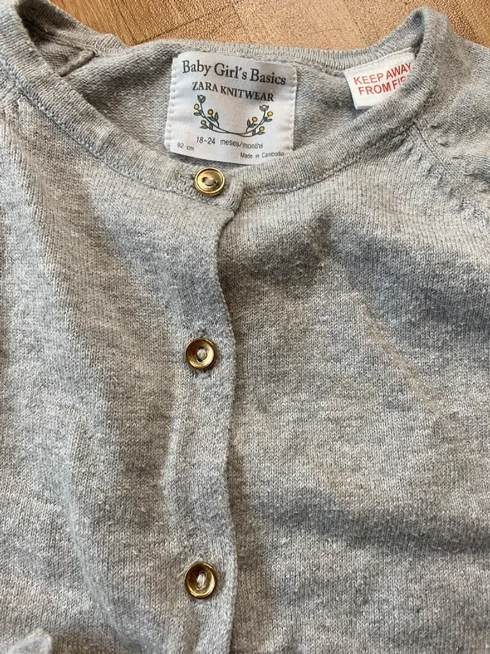 Gilet gris taille 18/24 mois Zara - photo numéro 2