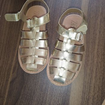Magnifique nu pieds fille dore zara