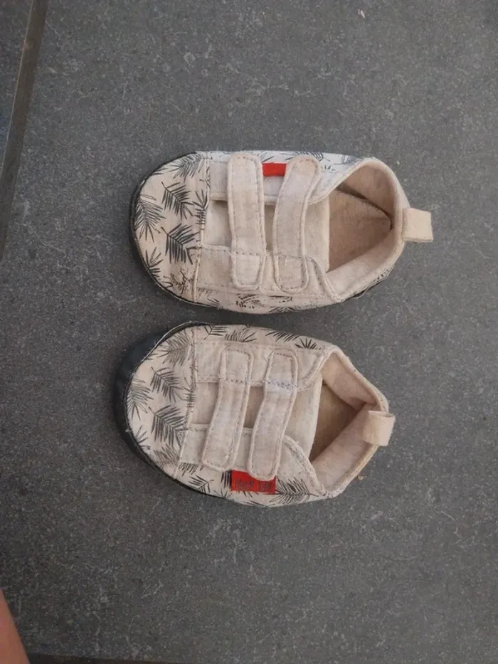 Chaussure bébé - photo numéro 2