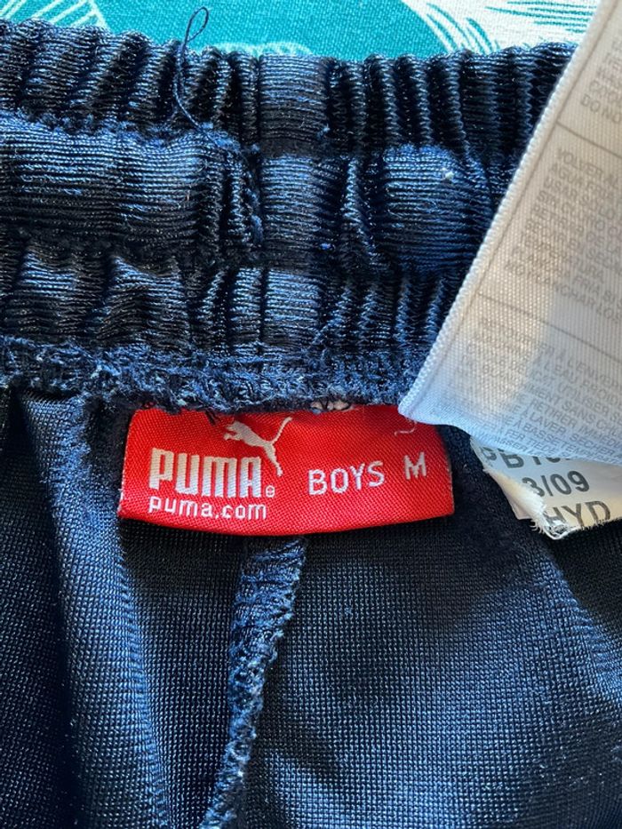 Short léger de sport bleu marine pour enfant Puma taille M 14 ans 386 - photo numéro 9