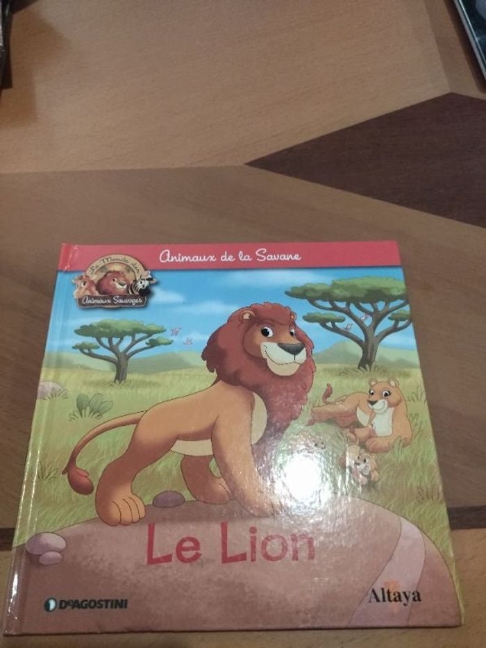 Album animaux de la savane le lion altaya