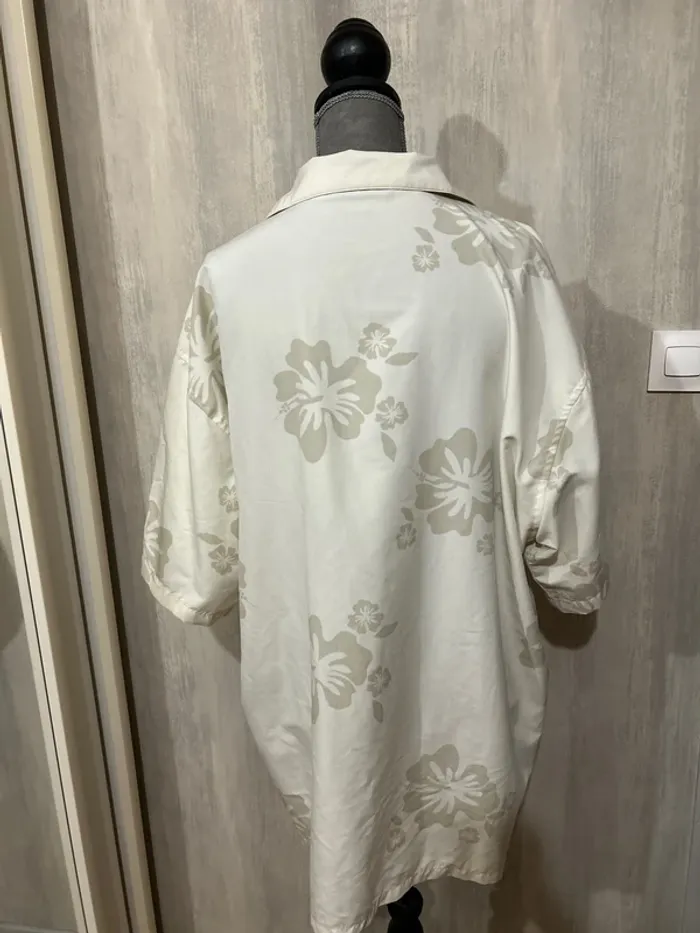 Chemise blanche et crème - photo numéro 5