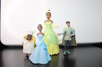 Disney lot figurines la princesse et la grenouille