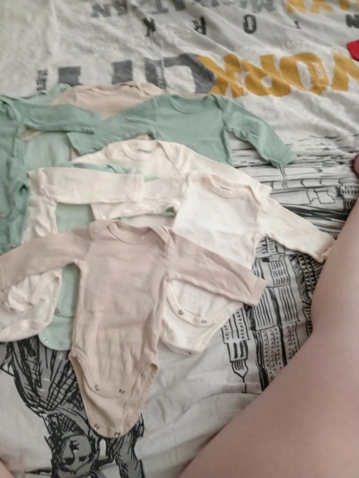 9 Bodies manches longue 1 mois - photo numéro 3