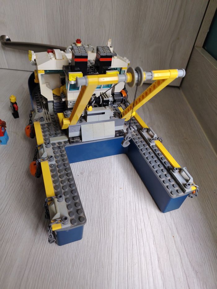 Grand bateau lego remorqueur - photo numéro 2