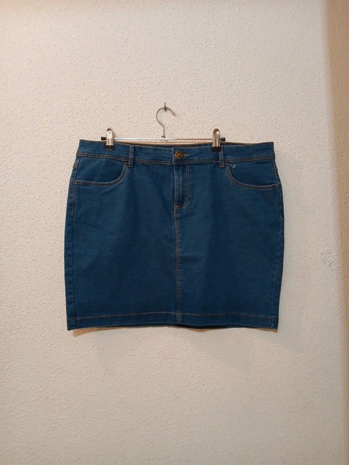 Jupe en jean bleu neuf " tissaia " taille 48