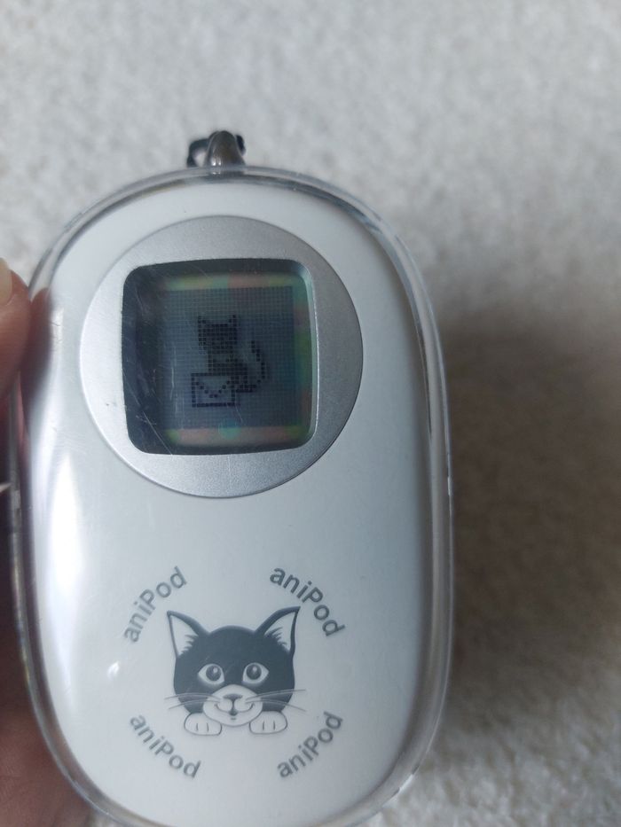 Tamagotchi Anipod chat - photo numéro 4