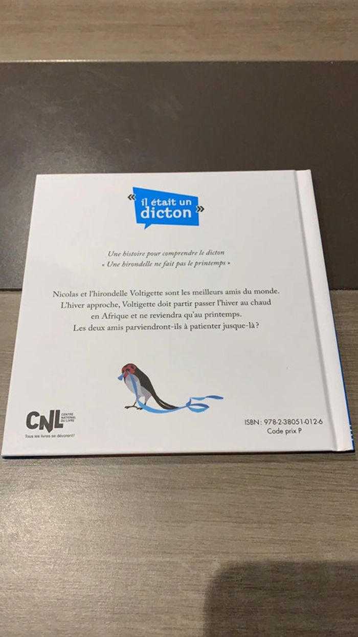 Livre une hirondelle ne fait pas le printemps - photo numéro 2