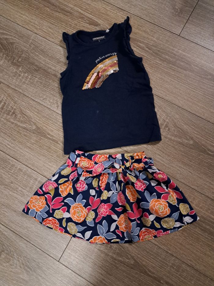 Jupe et t.shirt 3 ans