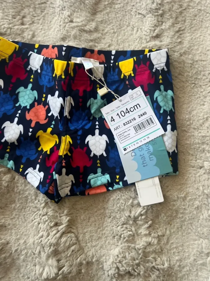 Short de bain 4 ans - photo numéro 2