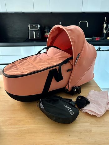 Nacelle Yoyo Babyzen - très bon état (avec adaptateurs et accessoires)