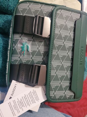 Sacoche lacoste 
