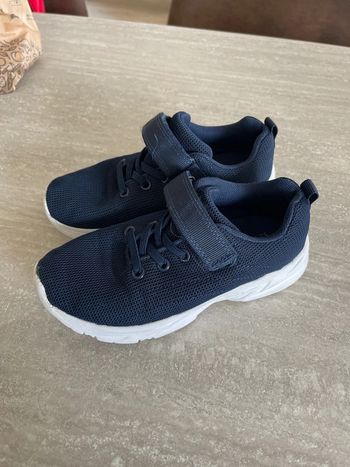 Basket Primark taille 29