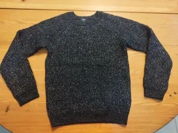 Pull noir et doré