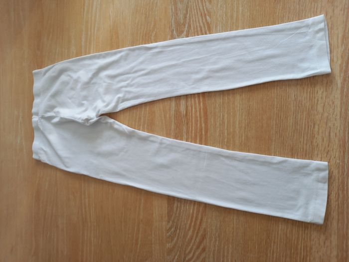 Leggings Kiabi fille 10 ans - Excellent état - photo numéro 2