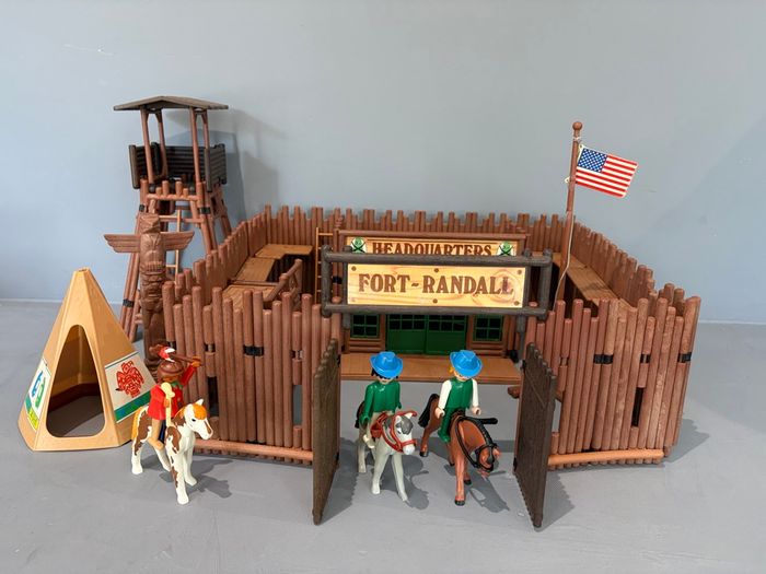 Playmobil Fort Randall Western vintage cowboy Indien Tour de garde mirador Quartier général - photo numéro 5