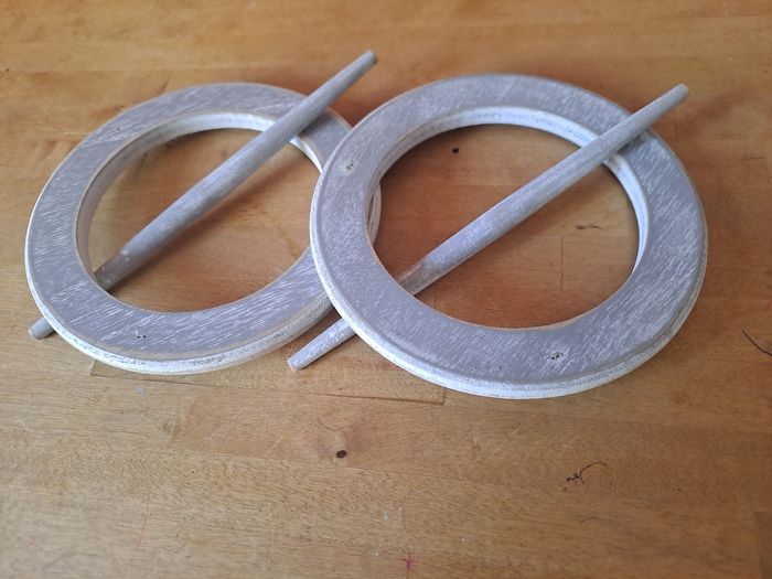 2 embrasses en bois
