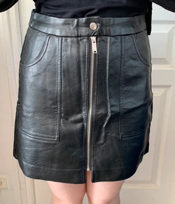 Jupe Stradivarius T36 noire