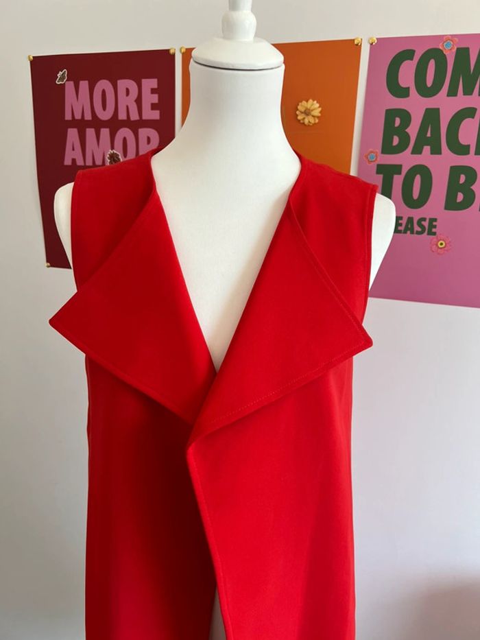 Veste sans manches rouge taille M - photo numéro 2