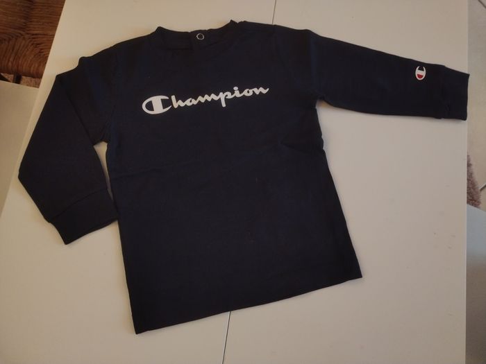 Tee shirt Champion bébé garçon 9 mois - photo numéro 2