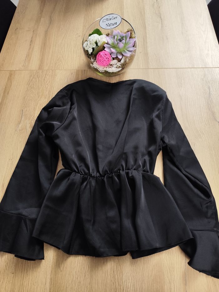 Blouse noire - photo numéro 3