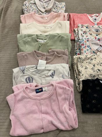 Lot 12 pyjama 6 mois 