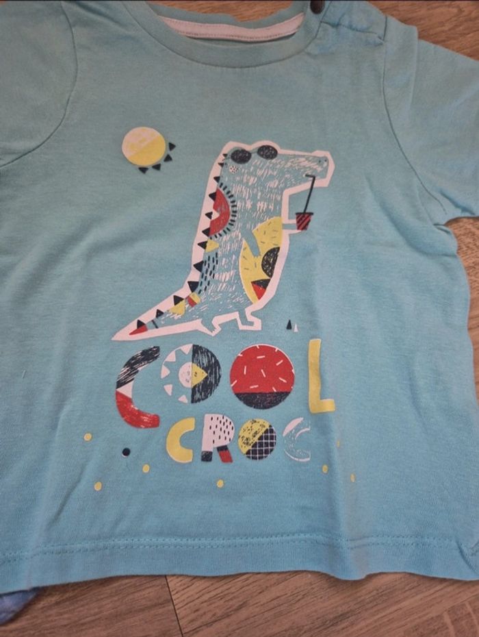 Lot t-shirts manches courtes 12 mois - photo numéro 2