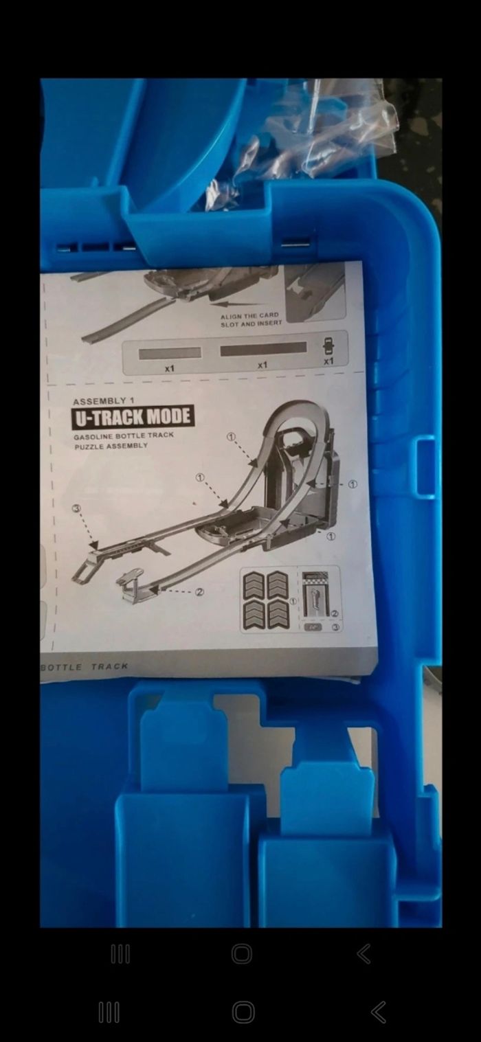 Circuit de course avec Voitures - photo numéro 5