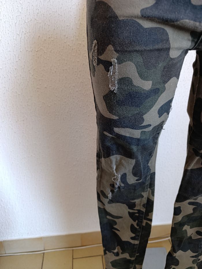 Jean motif militaire mis bon - photo numéro 4