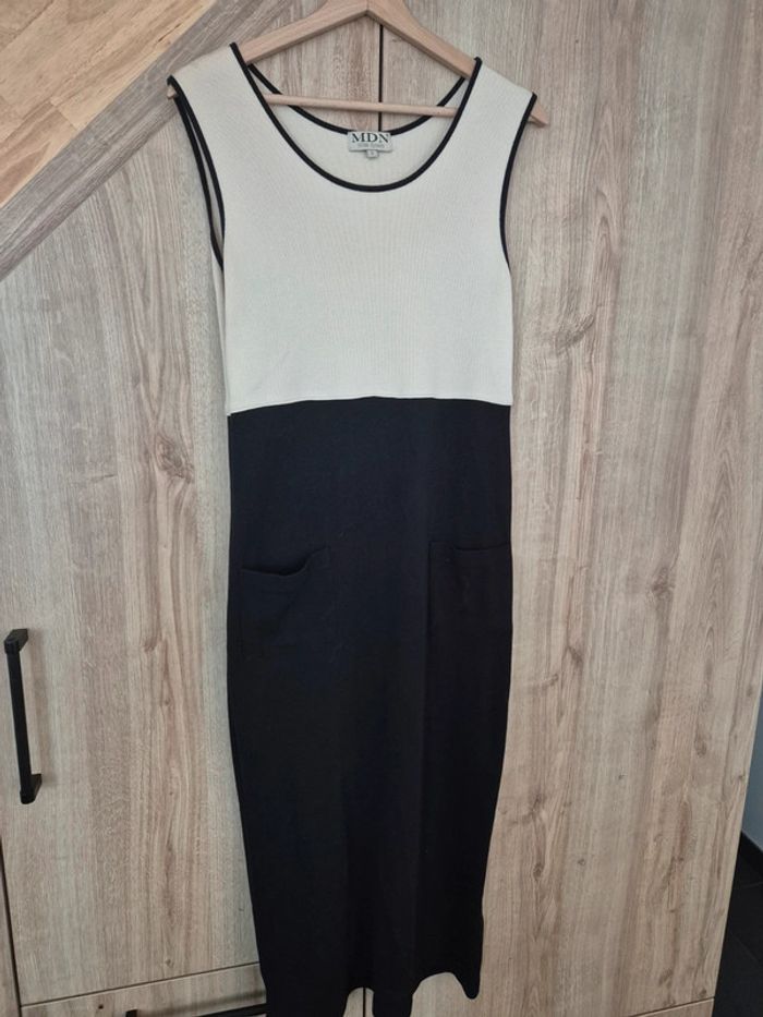 Robe longue blanche/ noir