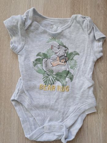 Lot de 10 bodies de 1 mois