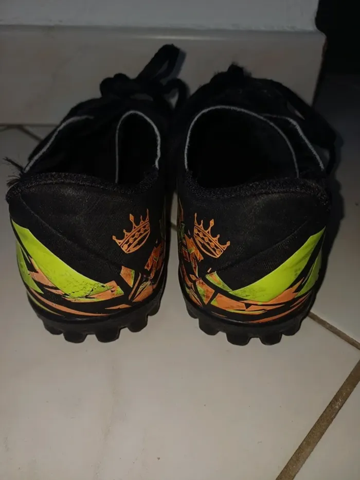 Superbes chaussures de Crampons stabilisés pointure 34 - photo numéro 7
