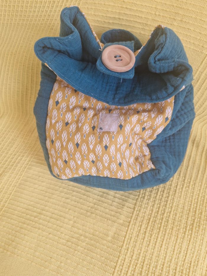 Jolie trousse en tissu doublé bleu canard et jaune moutarde - photo numéro 4