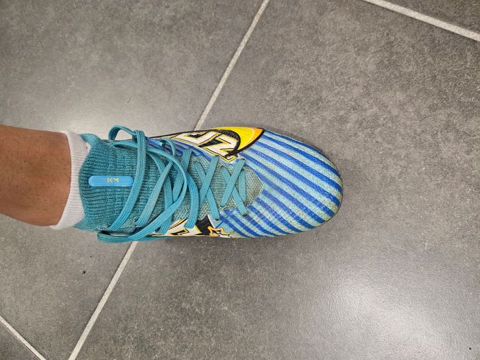 Chaussures de foot nike kylian - photo numéro 4