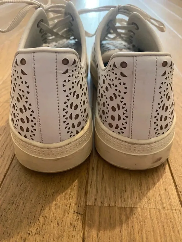 Baskets Laser Cut Sneakers blanches Alaïa taille 36 - photo numéro 10
