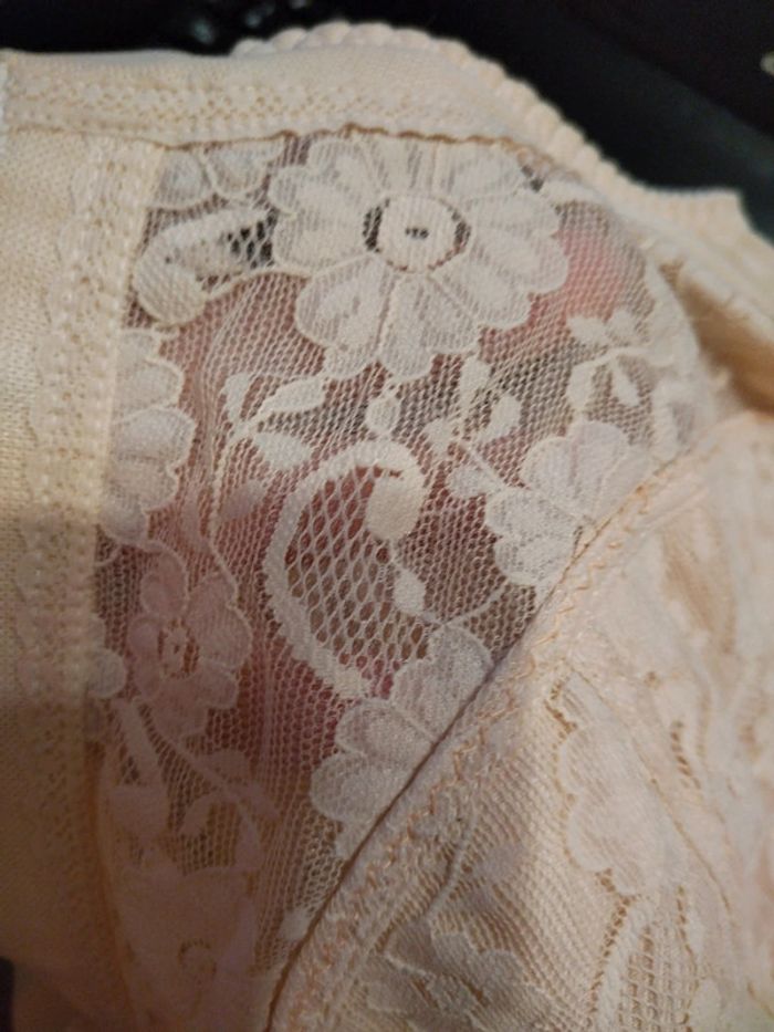 Soutien gorge - photo numéro 17