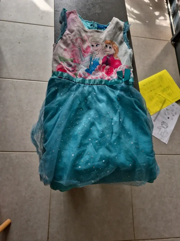 Robe reine des neiges 8 ans