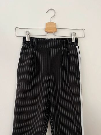 pantalon habillé à rayures